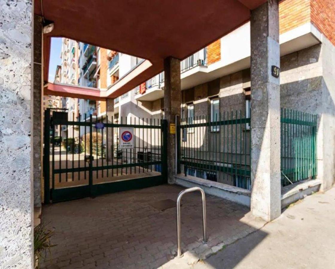 APPARTAMENTO A MILANO - Paradiso Esterno foto